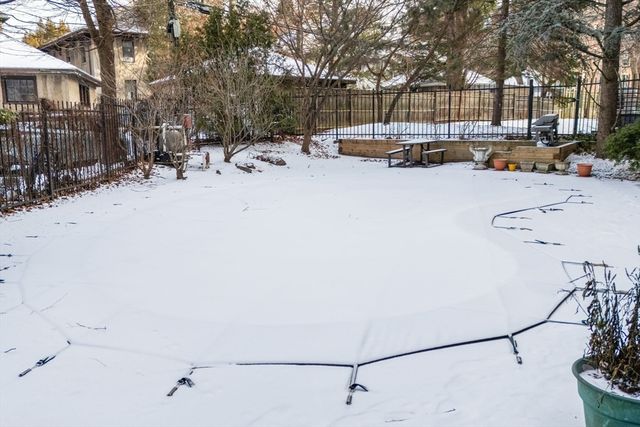 1945 Commonwealth Avenue 4, Boston, MA 02135