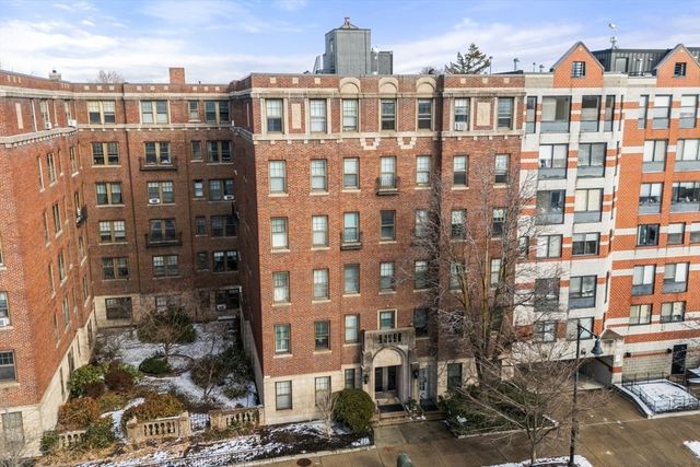 1945 Commonwealth Avenue 4, Boston, MA 02135