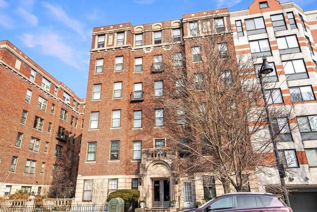 1945 Commonwealth Avenue 4, Boston, MA 02135