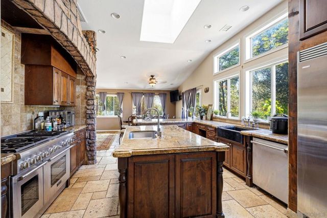 30015 Ridge Creek, Valley Center, CA 92082