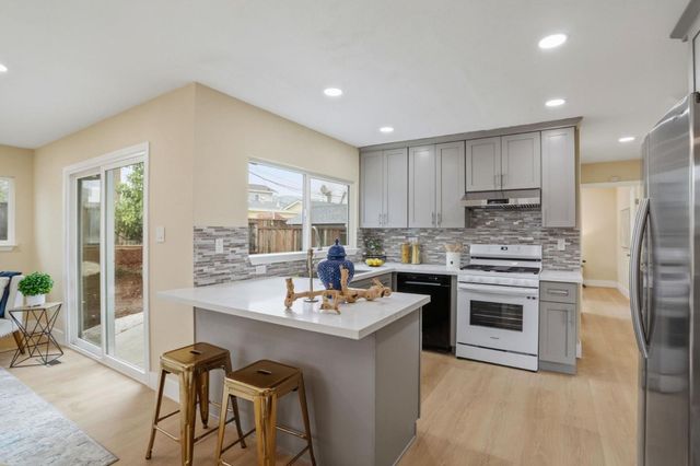 2074 Ashwood Lane, San Jose, CA 95132