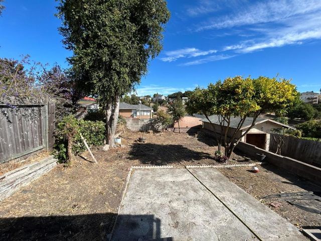 551 Vallejo Avenue, Rodeo, CA 94572