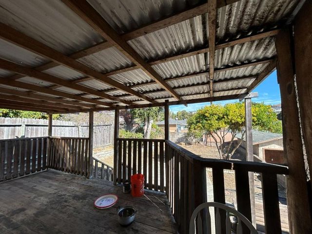 551 Vallejo Avenue, Rodeo, CA 94572