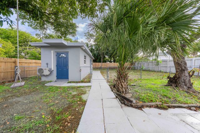 1220 NW 1st Avenue Rear, Fort Lauderdale, FL 33311