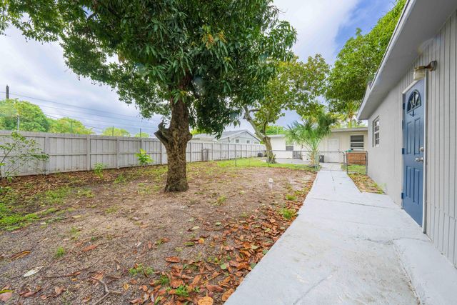 1220 NW 1st Avenue Rear, Fort Lauderdale, FL 33311