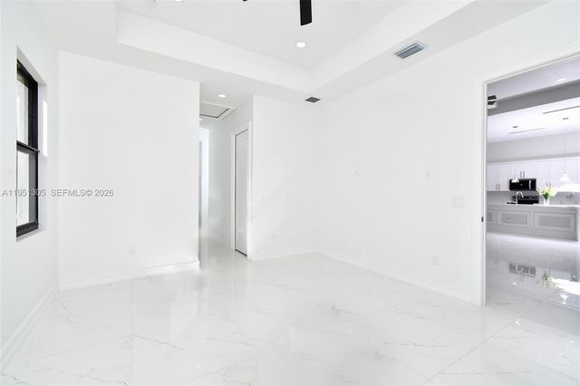 843 S Burns Ave S, Lehigh Acres, FL 33974