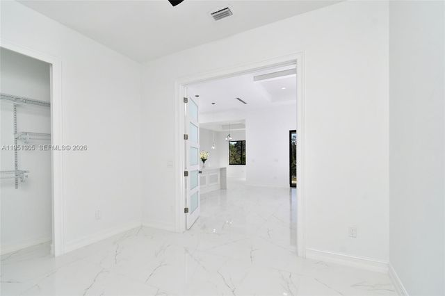 843 S Burns Ave S, Lehigh Acres, FL 33974