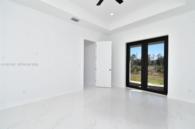 843 S Burns Ave S, Lehigh Acres, FL 33974