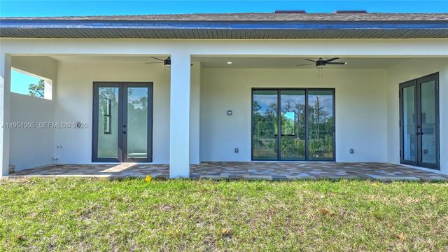 843 S Burns Ave S, Lehigh Acres, FL 33974
