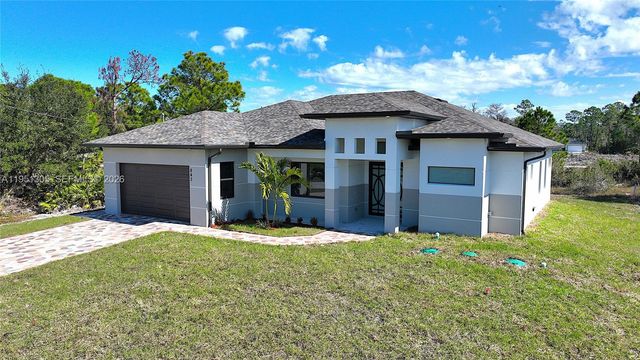 843 S Burns Ave S, Lehigh Acres, FL 33974