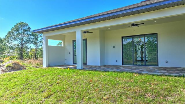 843 S Burns Ave S, Lehigh Acres, FL 33974