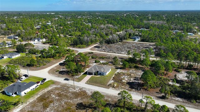 843 S Burns Ave S, Lehigh Acres, FL 33974