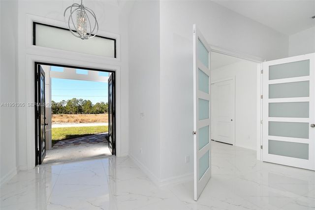 843 S Burns Ave S, Lehigh Acres, FL 33974