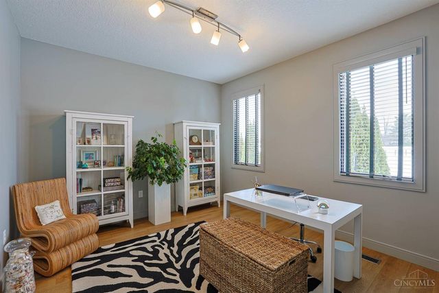 802 Pebble Place, Tipp City, OH 45371