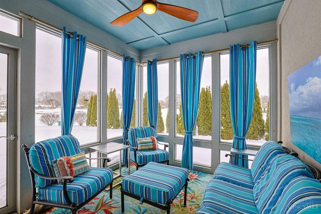 802 Pebble Place, Tipp City, OH 45371