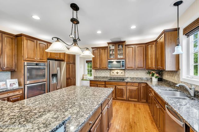 3 Jake Drive, Cream Ridge, NJ 08514