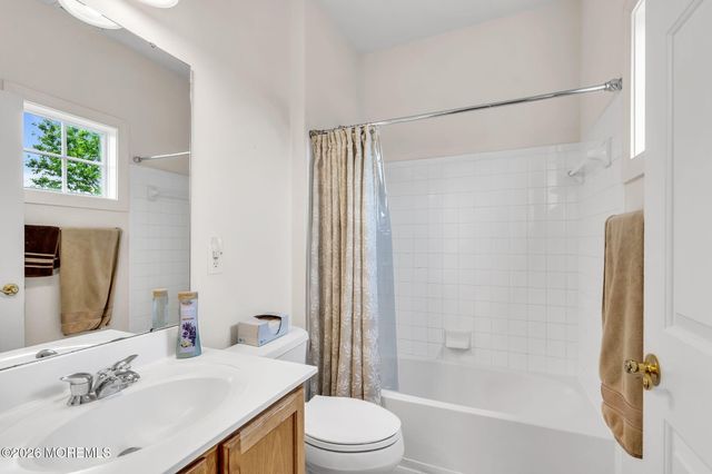 3 Jake Drive, Cream Ridge, NJ 08514