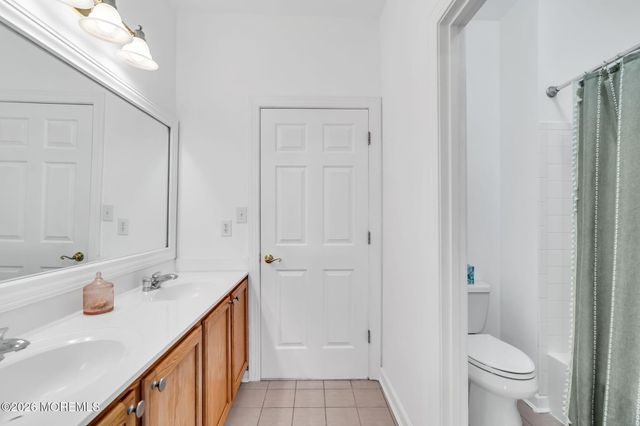 3 Jake Drive, Cream Ridge, NJ 08514