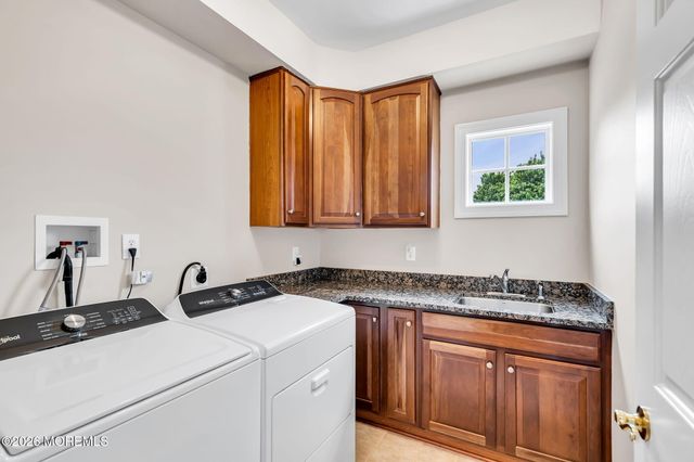 3 Jake Drive, Cream Ridge, NJ 08514