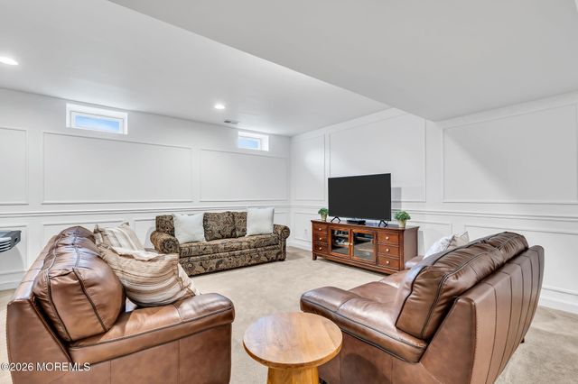 3 Jake Drive, Cream Ridge, NJ 08514