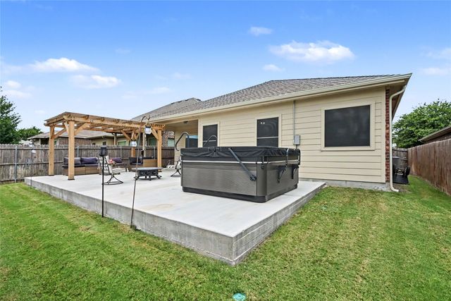 8208 Sleeping Doe Drive, Fort Worth, TX 76179