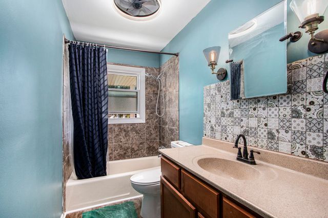 6542 O'hare Avenue, Portage, IN 46368