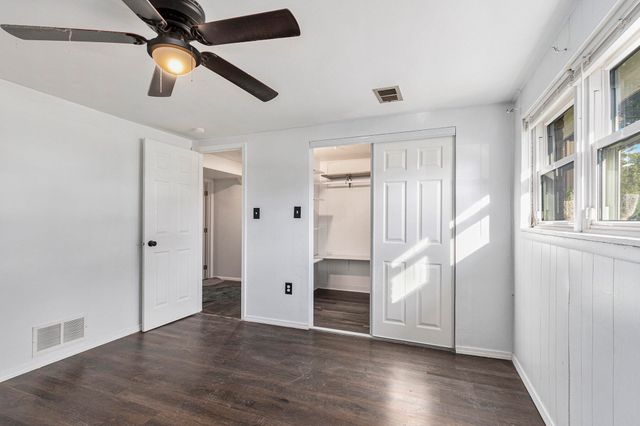 6542 O'hare Avenue, Portage, IN 46368