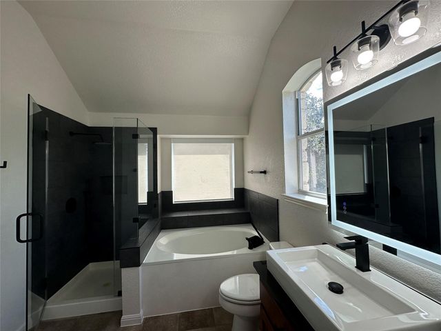 13105 Appaloosa Chase DR, Austin, TX 78732