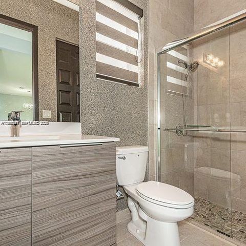 8981 NW 154th Ter 8981, Miami Lakes, FL 33018