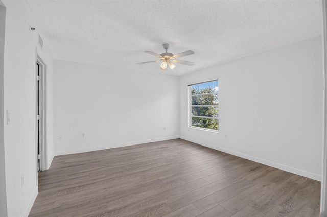 6080 Huntwick Terrace 405, Delray Beach, FL 33484