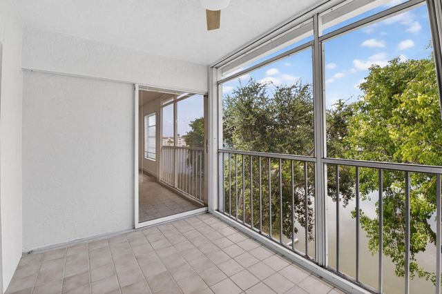 6080 Huntwick Terrace 405, Delray Beach, FL 33484