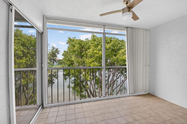 6080 Huntwick Terrace 405, Delray Beach, FL 33484