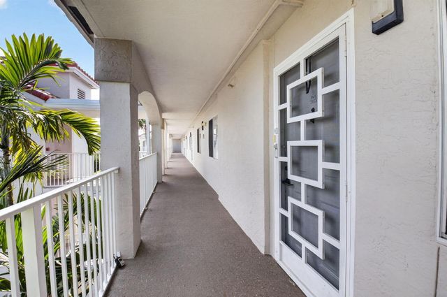 6080 Huntwick Terrace 405, Delray Beach, FL 33484