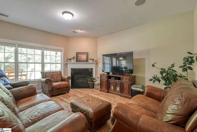297 Wycliff Drive, Spartanburg, SC 29301