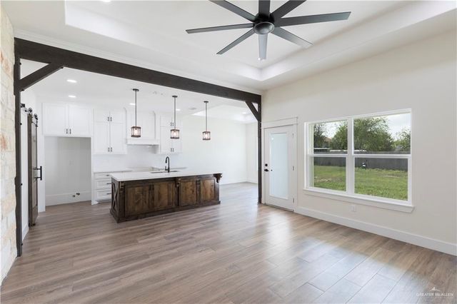 517 Tower Oak Drive, Alamo, TX 78516