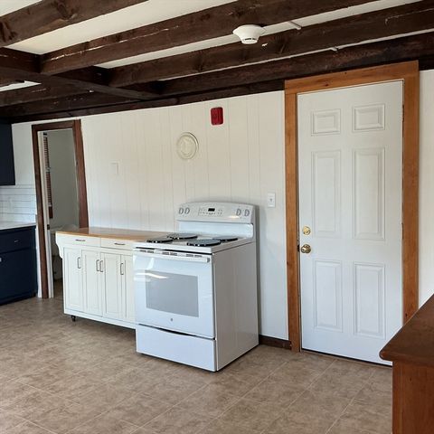 41 High 6, Amesbury, MA 01913