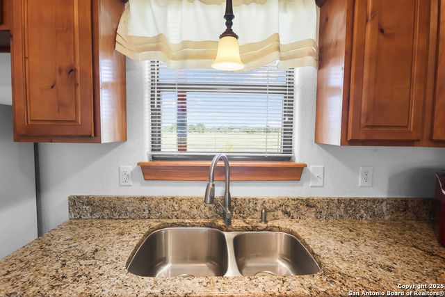 867 River Tree, Leakey, TX 78873