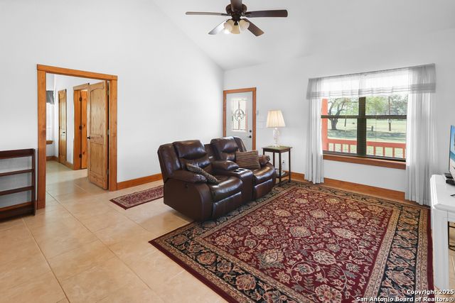 867 River Tree, Leakey, TX 78873