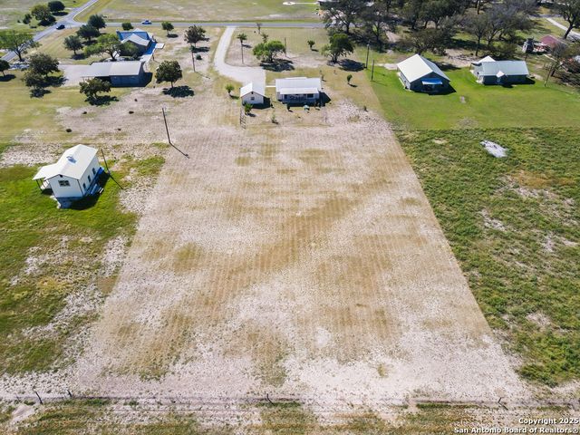 867 River Tree, Leakey, TX 78873