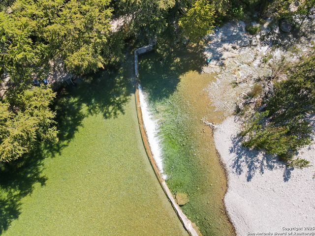 867 River Tree, Leakey, TX 78873