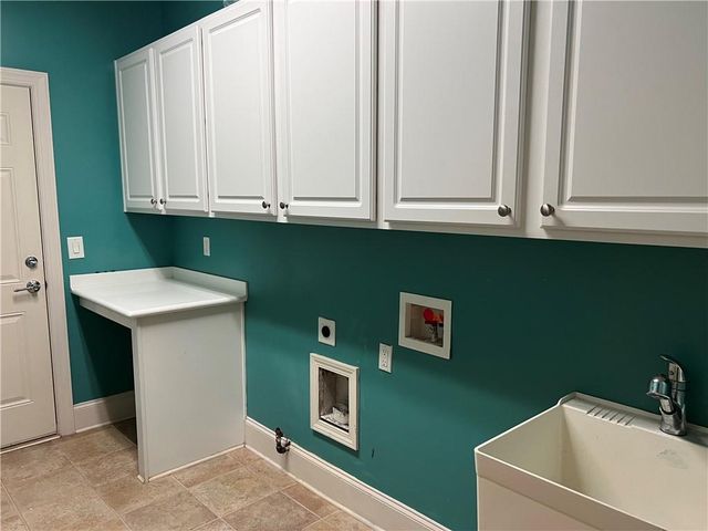 4850 Collins Lake Drive, Mableton, GA 30126