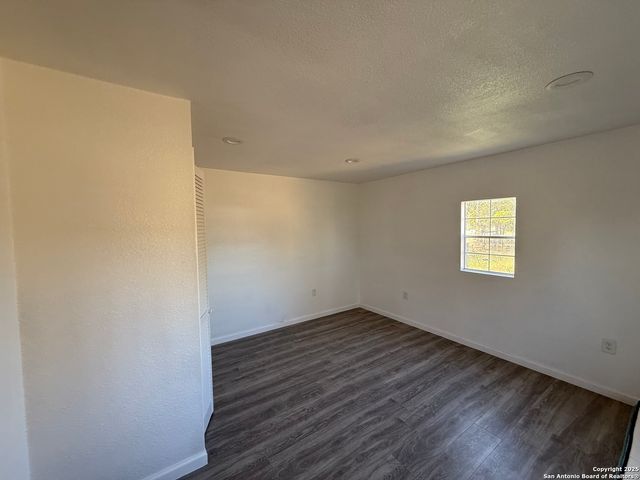 3948 state highway 132, Lytle, TX 78052