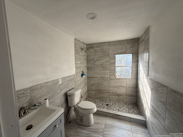 3948 state highway 132, Lytle, TX 78052