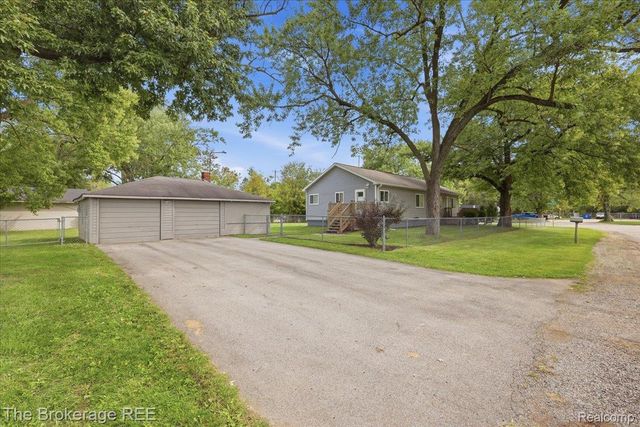 3399 Richfield Road, Genesee Charter Township, MI 48506