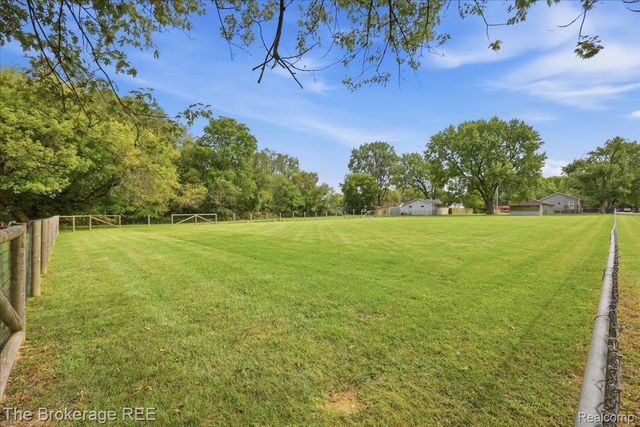 3399 Richfield Road, Genesee Charter Township, MI 48506