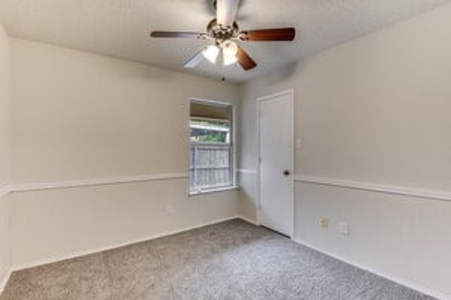625 Hollyberry Drive, Mansfield, TX 76063