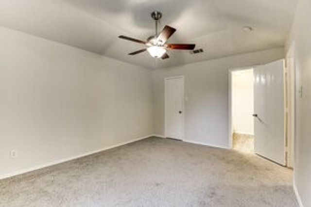 625 Hollyberry Drive, Mansfield, TX 76063