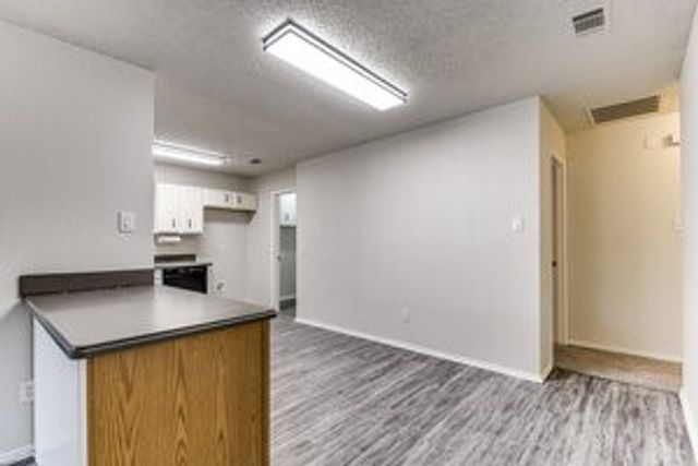 625 Hollyberry Drive, Mansfield, TX 76063