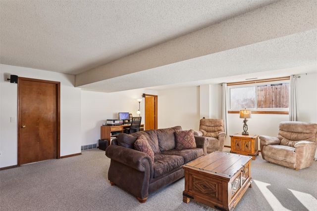 306 NW Bramble Road, Ankeny, IA 50023