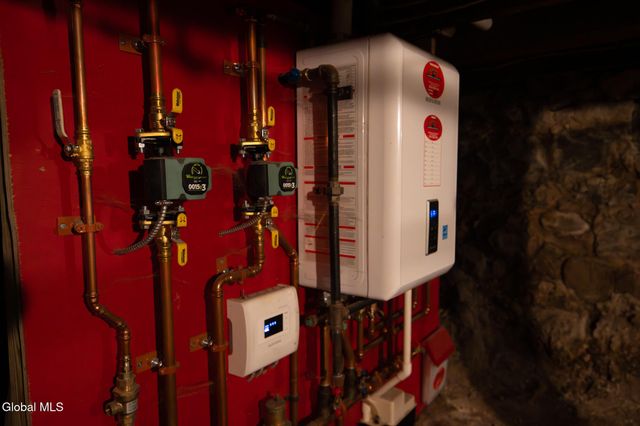 15 Garfield Street, Glens Falls, NY 12801